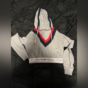 Tommy Hilfiger Cropped Sweatshirt
